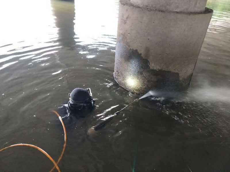 永春桥墩套筒加固